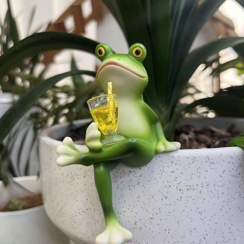 Cute Resin Frog Figurine for Home Decor – Funny Desk & Shelf Decoration, Adorable Frog Statue for Office, Apartment, Bedroom Aesthetic, Cozy Room Styling, Unique Gift Idea for Frog Lovers and Home Decor Fans