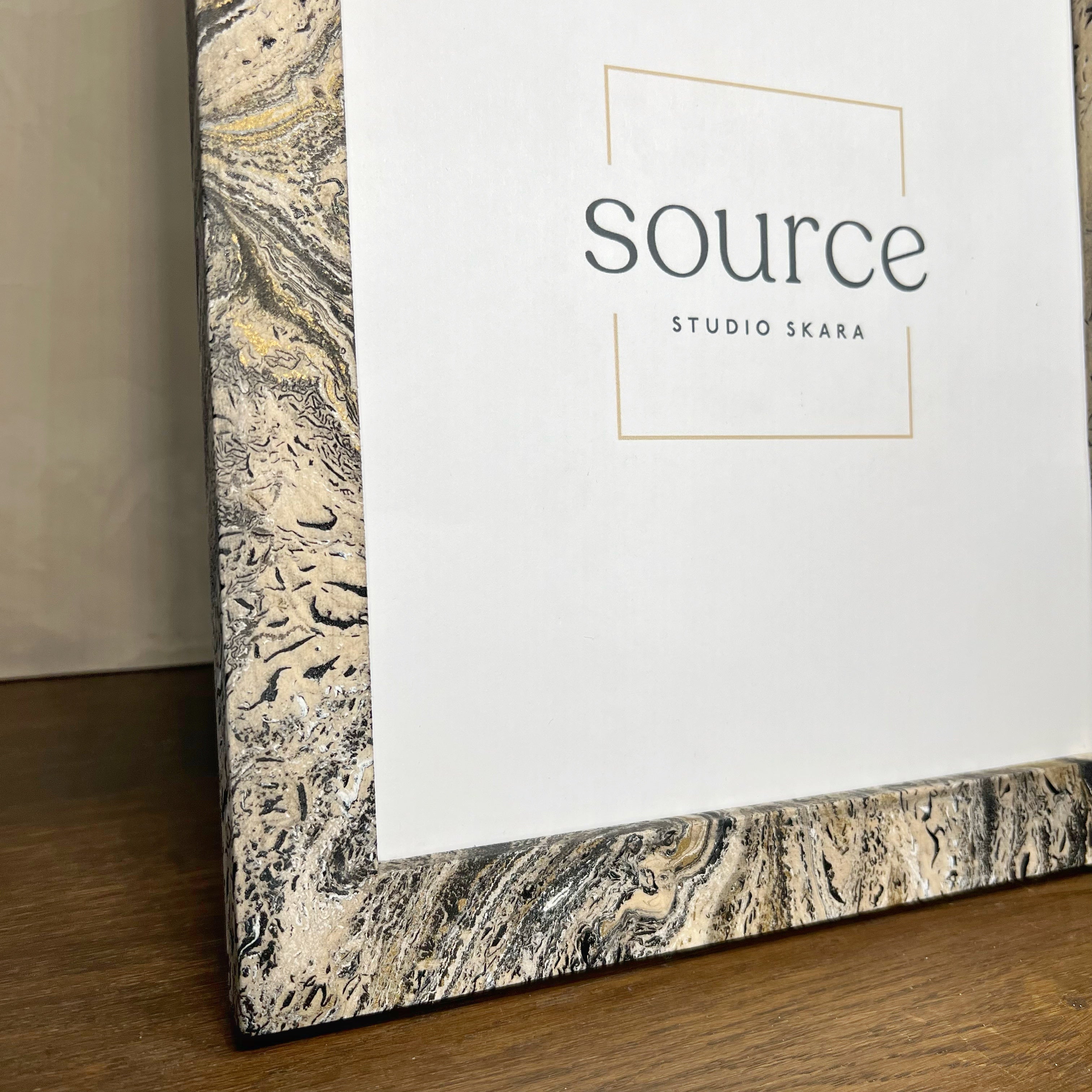 Neue Hand Marbled Wood Picture Frame (8x10)
